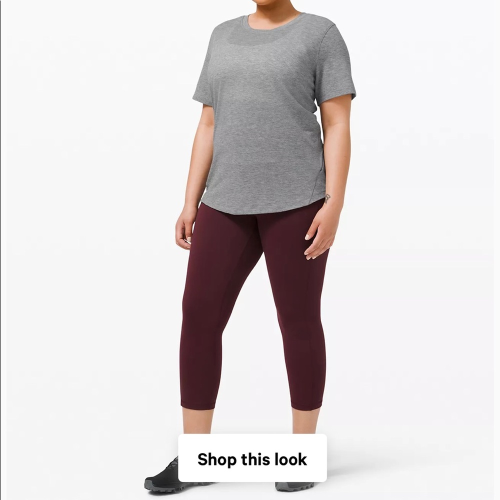 NWT -Lululemon - Long Distance Short Sleeve Shirt size 18 -Gray /black